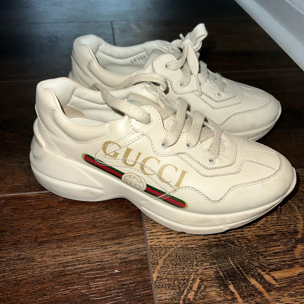Kids Gucci sneakers